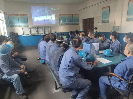 1595815445209392.jpg 禁毒宣传运动1_副本.jpg